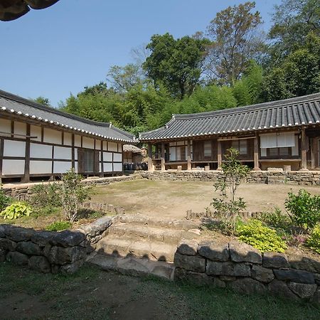 Jinrae Lee'S Traditional House Boseong Екстер'єр фото